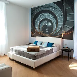 Milizie 76 Gallery Rome